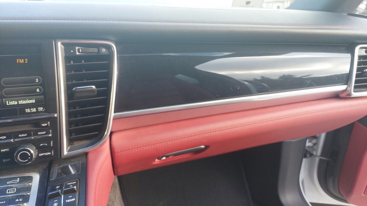 Porsche Panamera - 3.0 Diesel - Edition 300 Cv