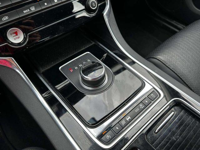 JAGUAR XF 2.0 D 180 CV aut. Prestige