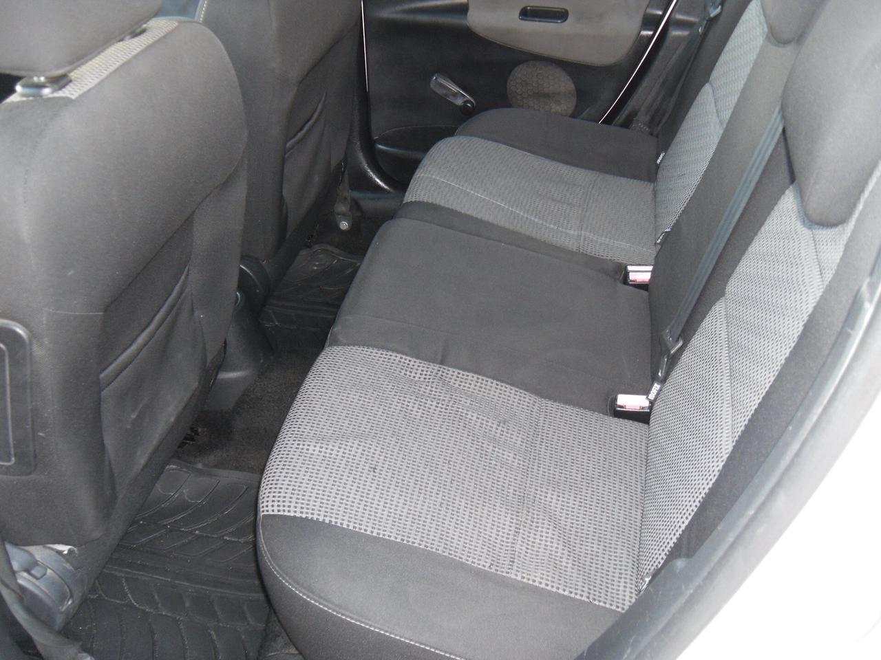 Peugeot 207 1.6 HDi 90CV 5p. XS