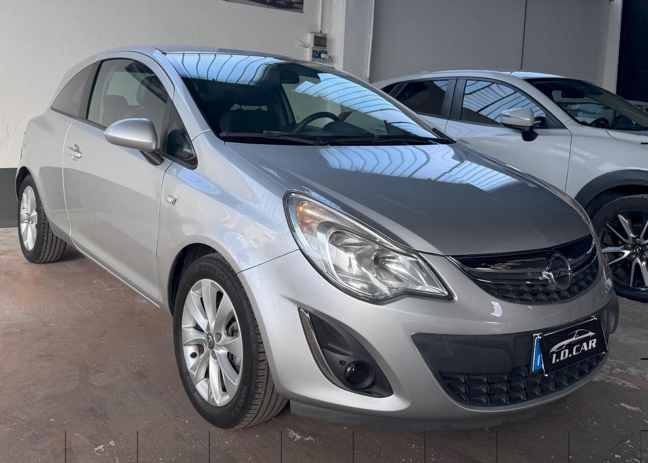 Opel Corsa 1.2 3 porte