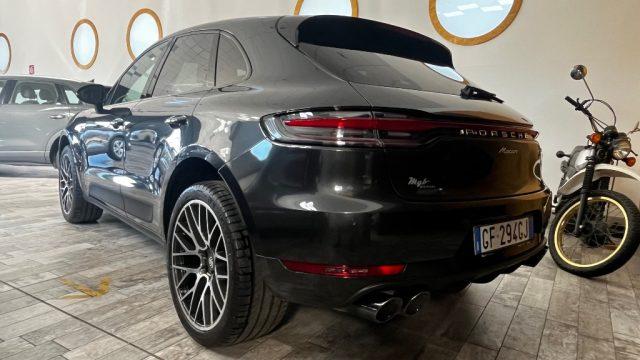 PORSCHE Macan 2.0
