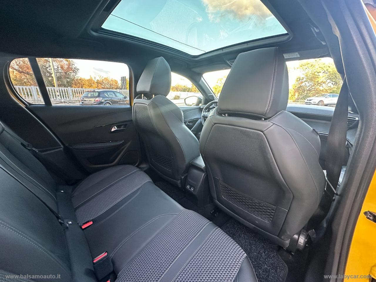 PEUGEOT 208 GT Line PANORAMA