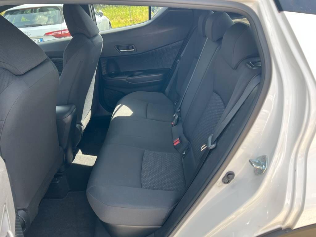 Toyota C-HR 1.8 Hybrid E-CVT Lounge