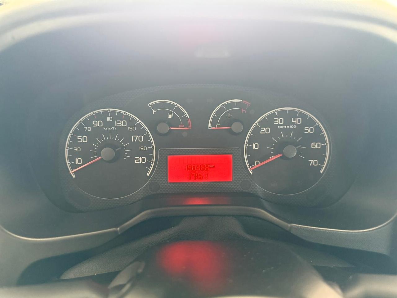 Fiat Qubo 1.3 MJT 75 CV Trekking