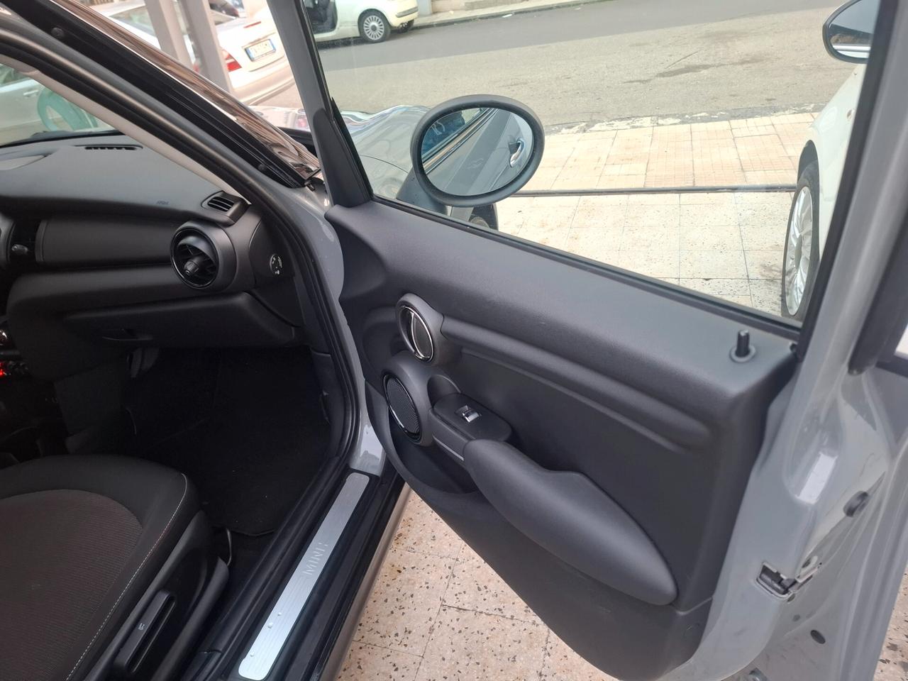 MINI One - 1.5 D Business Navi