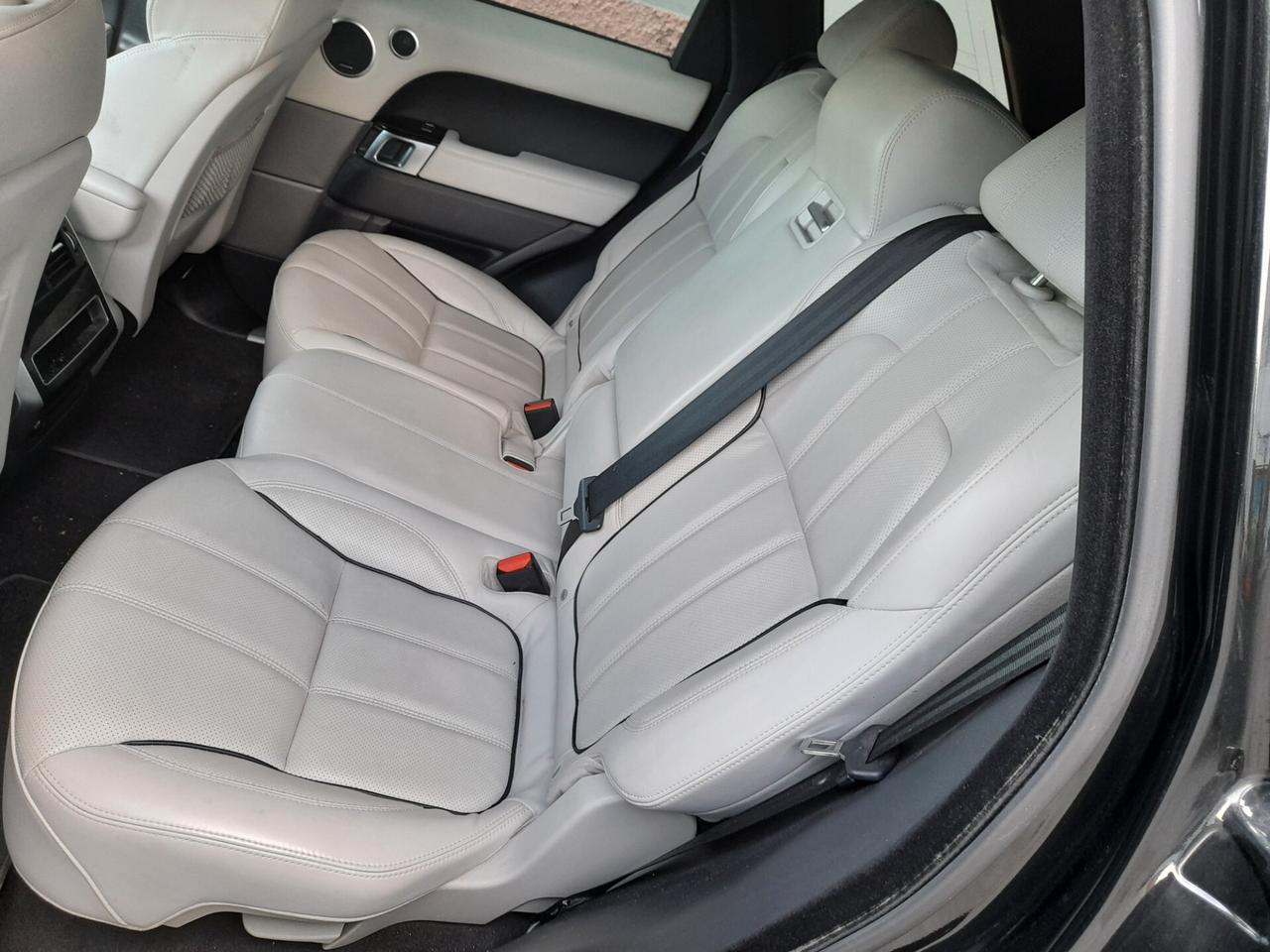 Land Rover Range Sport 3.0 TDV6 HSE Dynamic