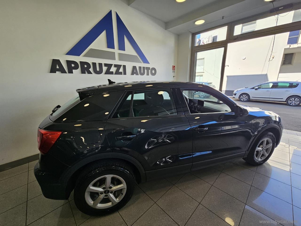 AUDI Q2 30 TDI S tronic Business