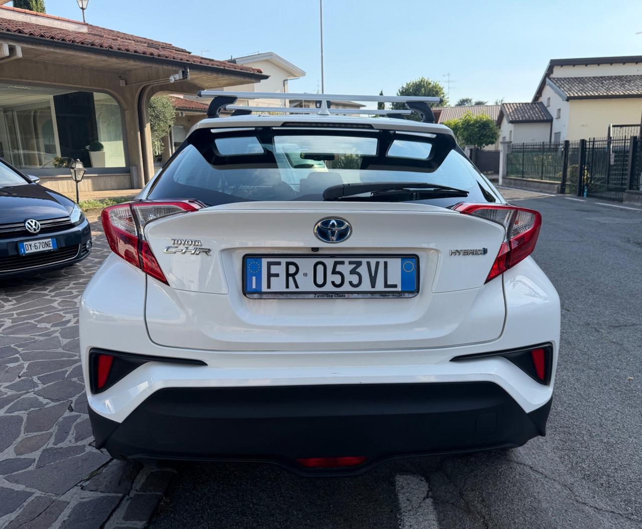 Toyota C-HR 1.8 Hybrid E-CVT Active