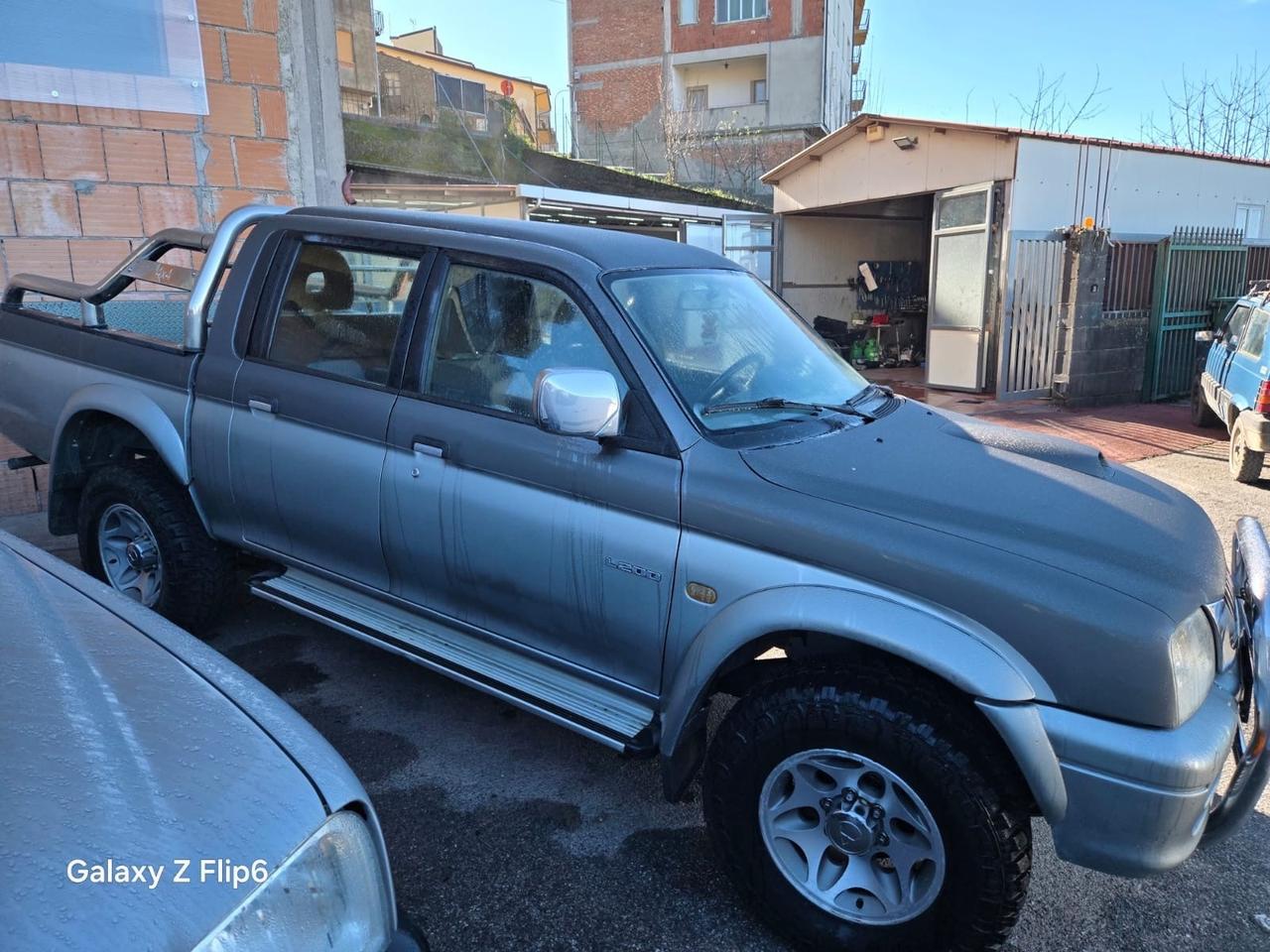 Mitsubishi L200 2.5 TDI 4WD Club Cab Pick-up GL