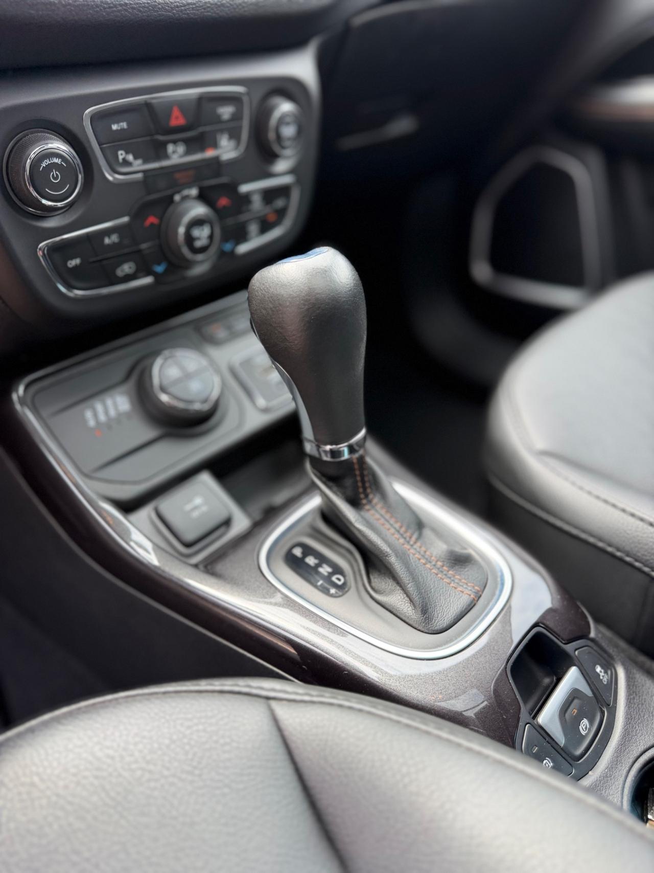 Jeep Compass 1.3 Turbo T4 190 CV PHEV AT6 4xe Business Plus