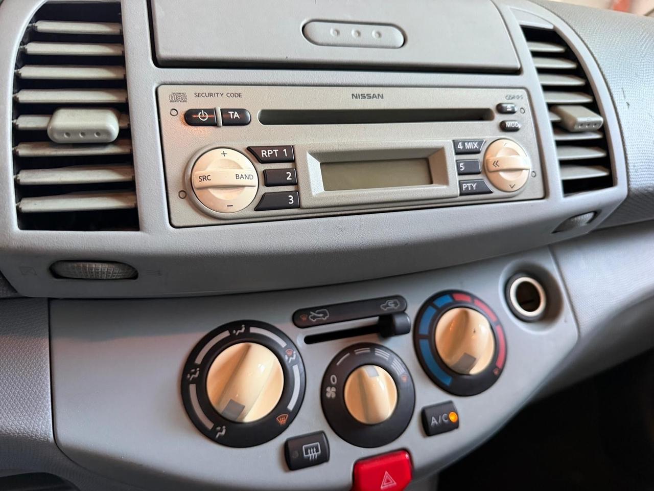 Nissan Micra C+C 1.4 16V Sport