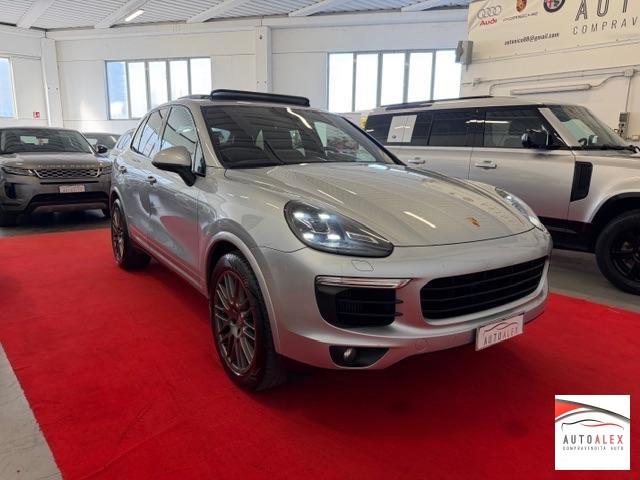 PORSCHE - Cayenne - 3.0 Diesel Platinum Edition