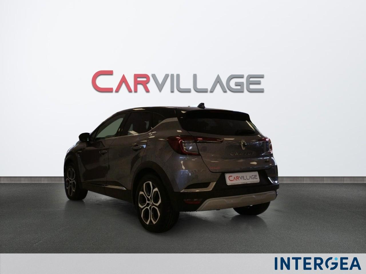 RENAULT Captur 1.6 E-Tech hybrid Techno Fast Track