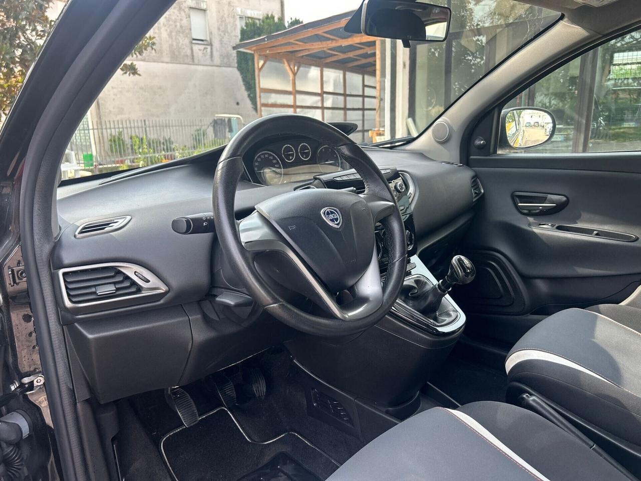 Lancia Ypsilon 1.3 MJT 16V 95 CV 5 porte S&S Elle