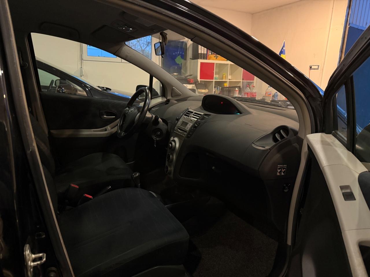 Toyota Yaris 1.3 benzina NEOPATENTATI