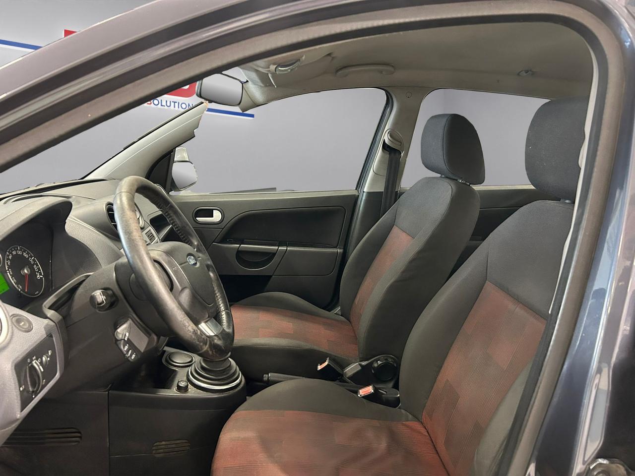 Ford Fiesta 5p 1.2 Titanium