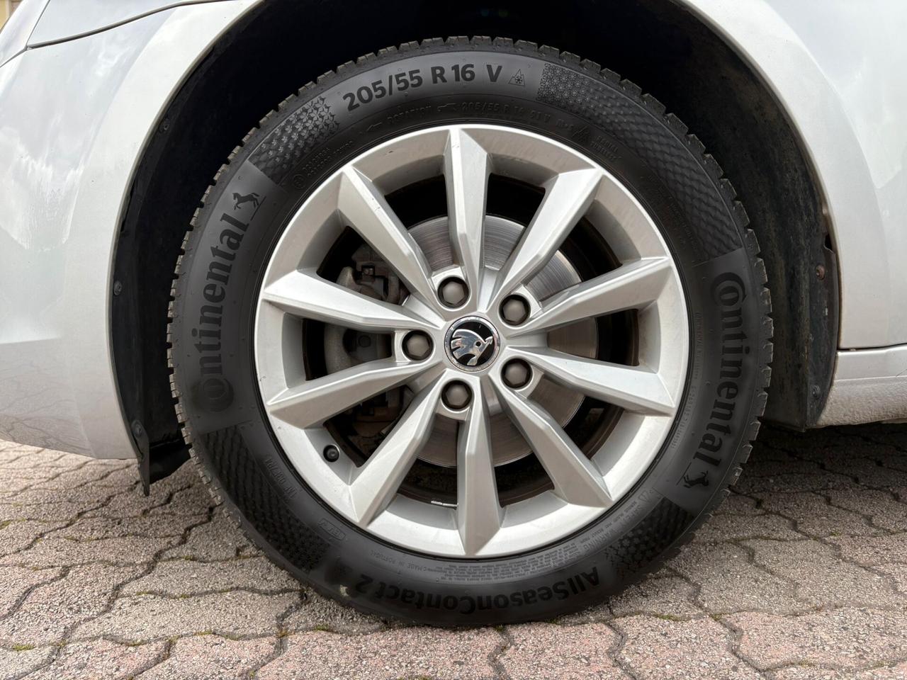 SKODA OCTAVIA 2.0 TDI MANUALE 6/MARCE 150 CV