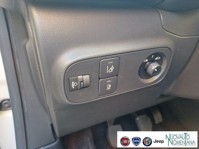 CITROEN C3 PureTech 82 GPL Shine PARI AL NUOVO TAGLIANDATA