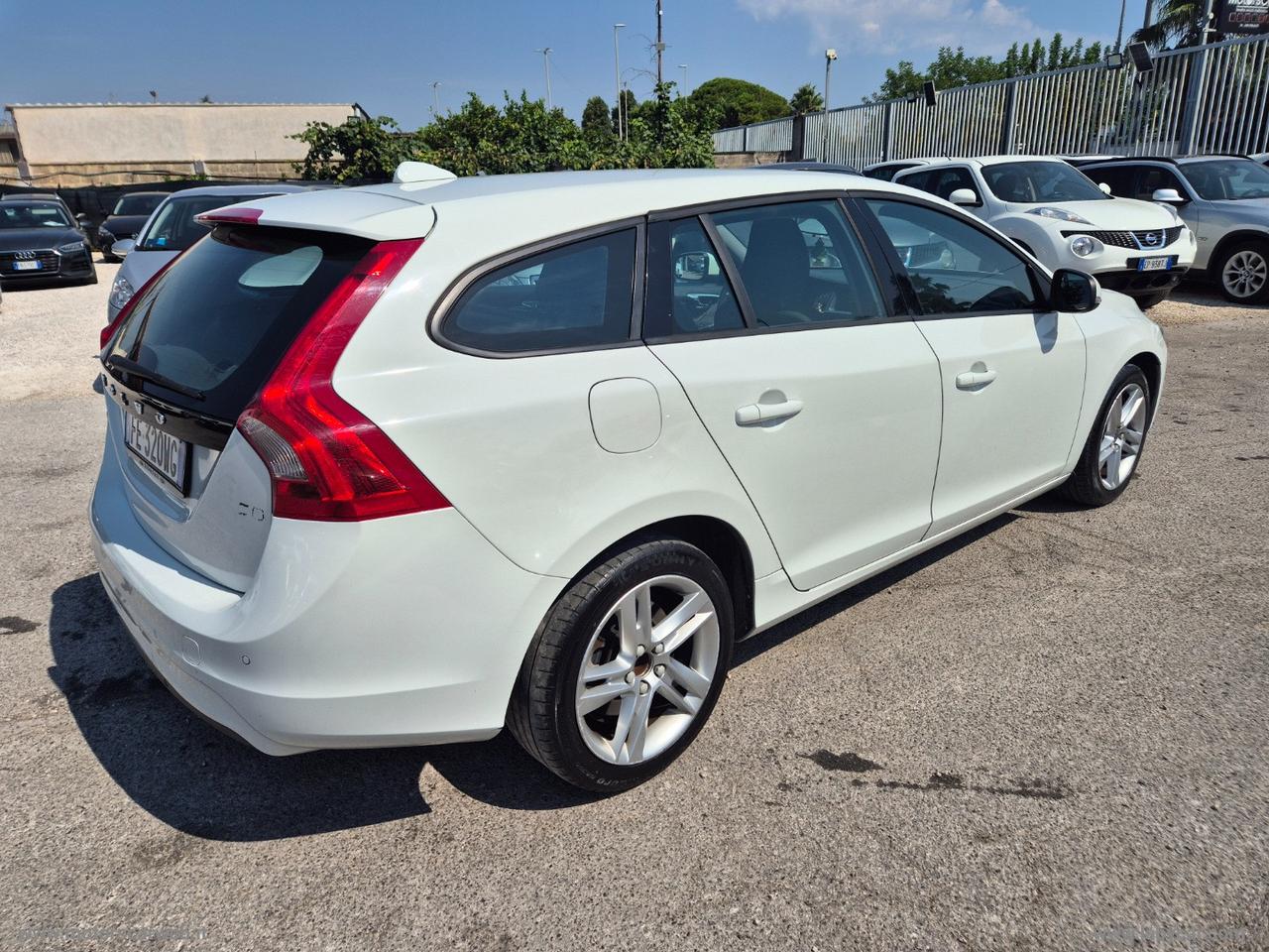 VOLVO V60 D2 Business