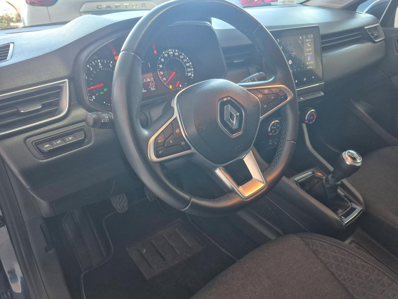 Renault Clio TCe 90 CV 5 porte IVA ESPOSTA