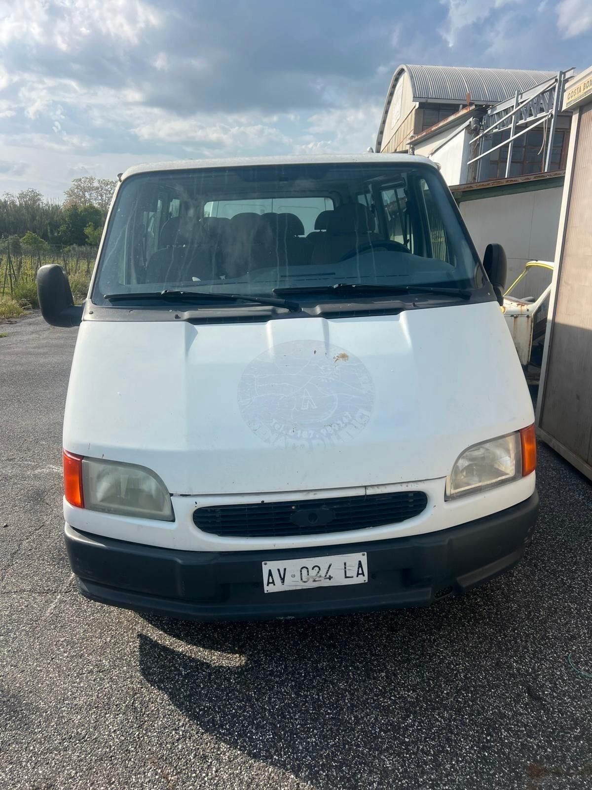 Ford Transit/Tourneo Transit 100 2.5 D PC Combi