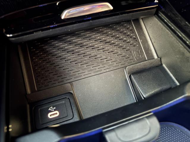 MERCEDES-BENZ GLA 200 d Automatic Premium Amg PACK NIGHT