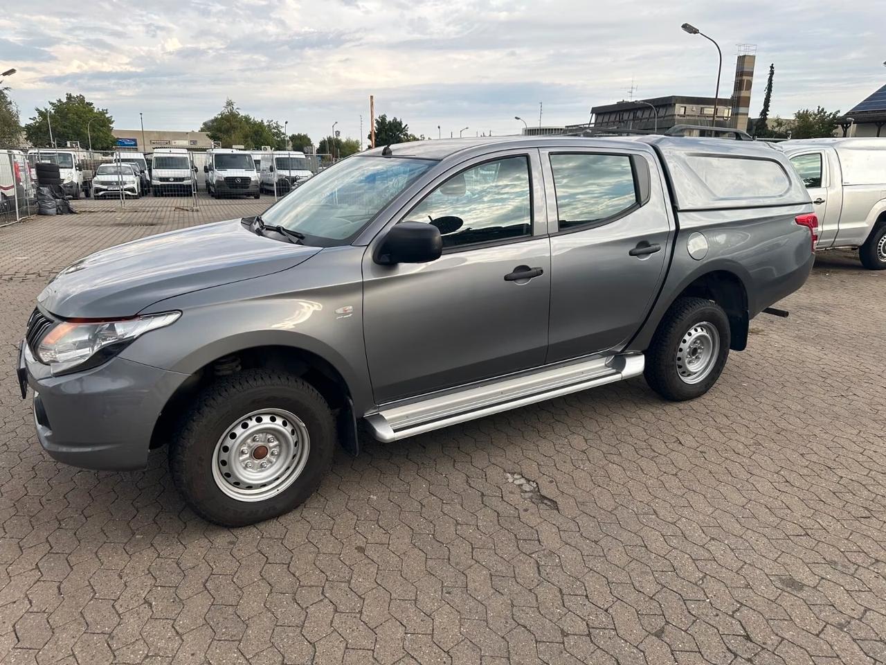 Mitsubishi L200 2.4 DI-D/154CV Double Cab Invite