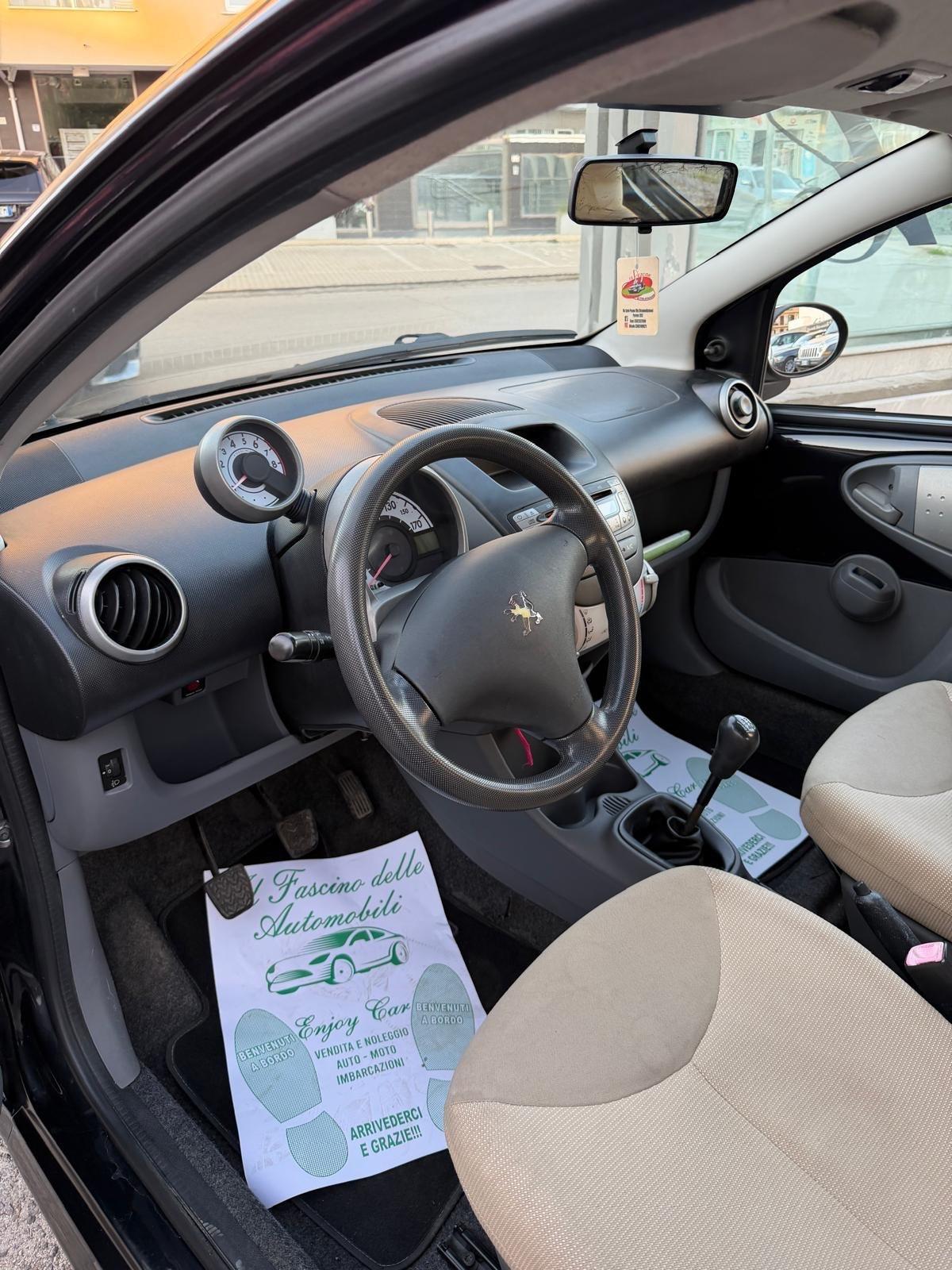 Peugeot 107 1.0 68CV 5p. Sweet Years