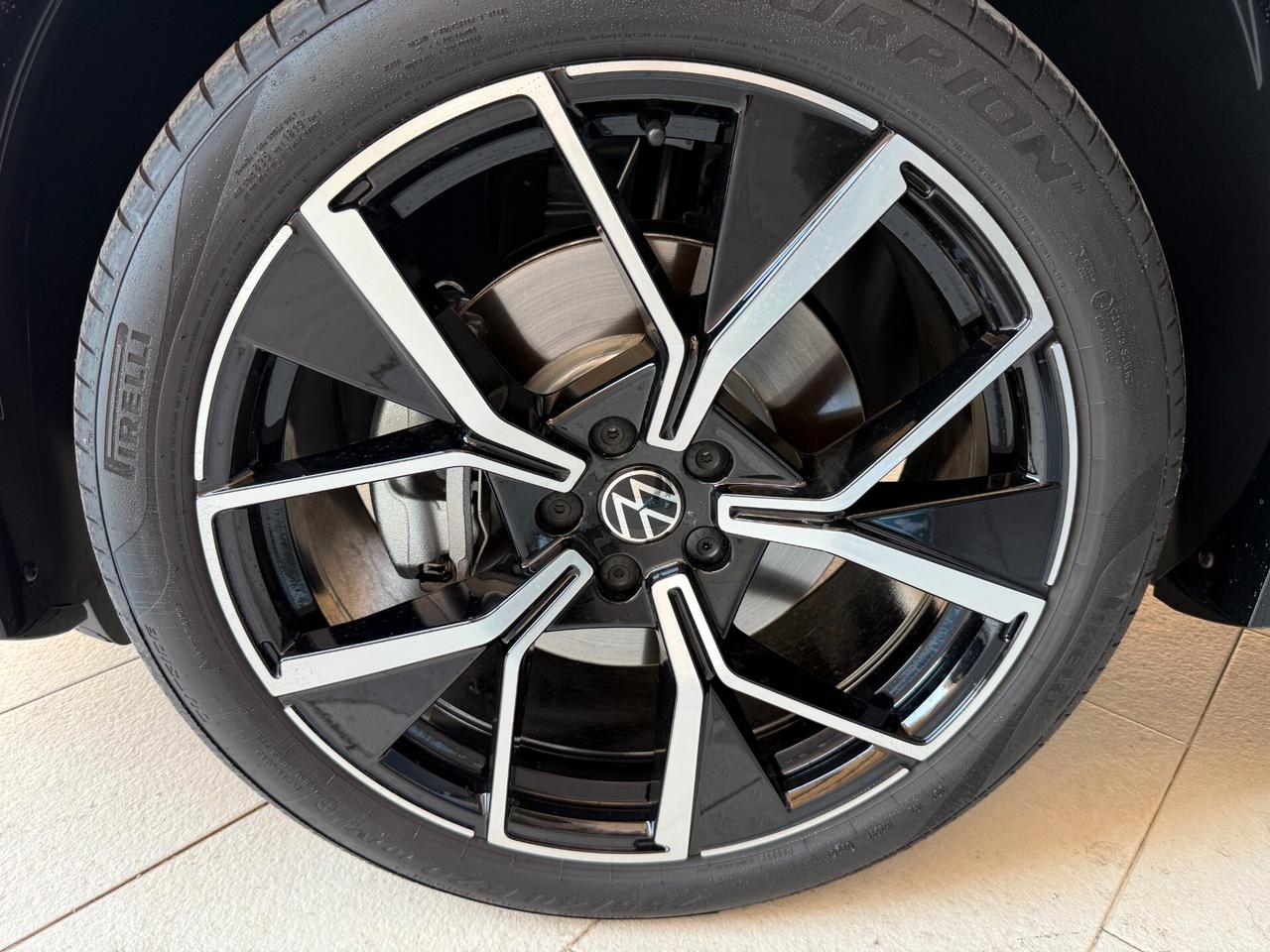 Volkswagen Tiguan 2.0 TDI 150 CV DSG R-Line Plus