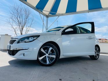 Peugeot 308 BlueHDi 120 S&S Allure