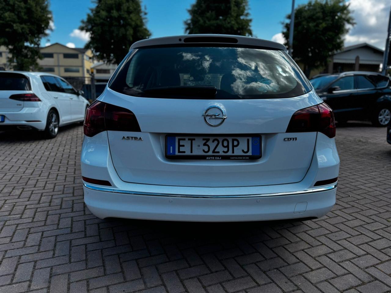 Opel Astra 1.7 CDTI 130CV Sports Tourer Cosmo