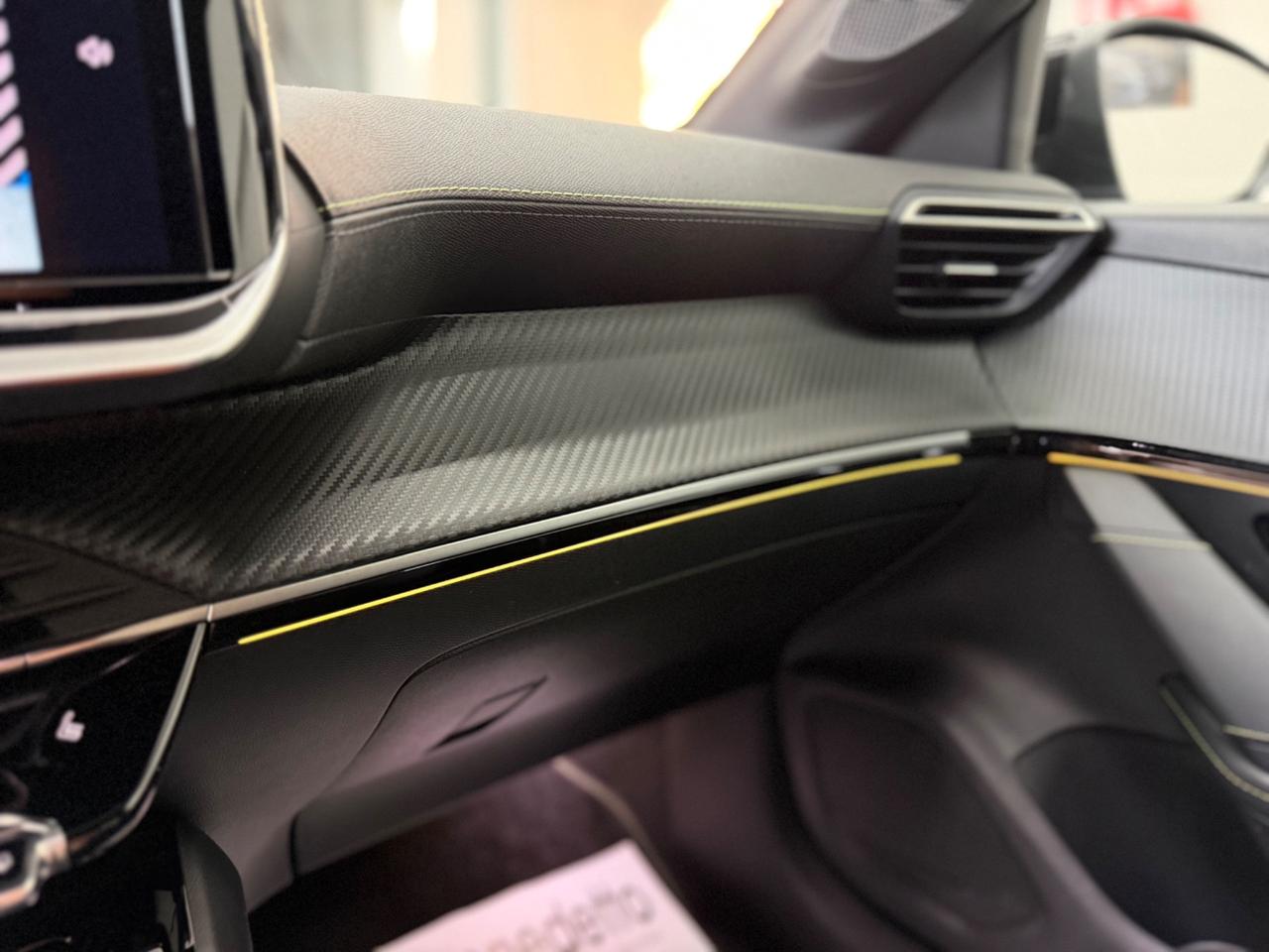 Peugeot 208 Hybrid 145 e-DCS6 GT Exclusive 2025
