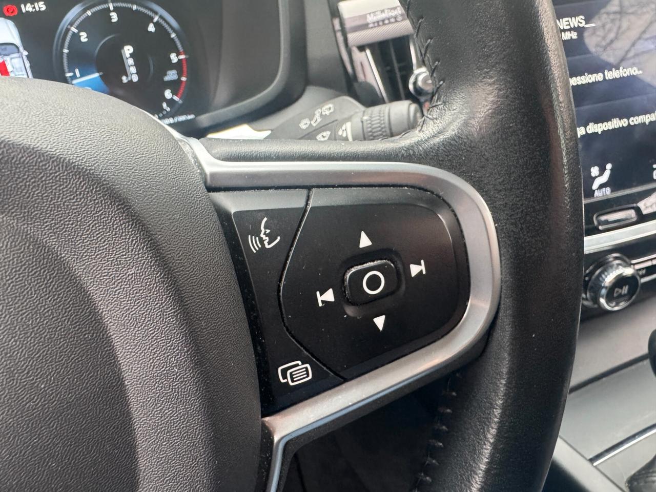 Volvo V60 2.0 d3 Momentum Business Pro auto my21