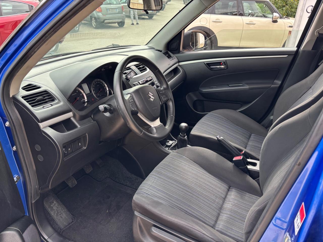 Suzuki Swift 1.3 DDiS 5 porte B-Cool Bi-Color