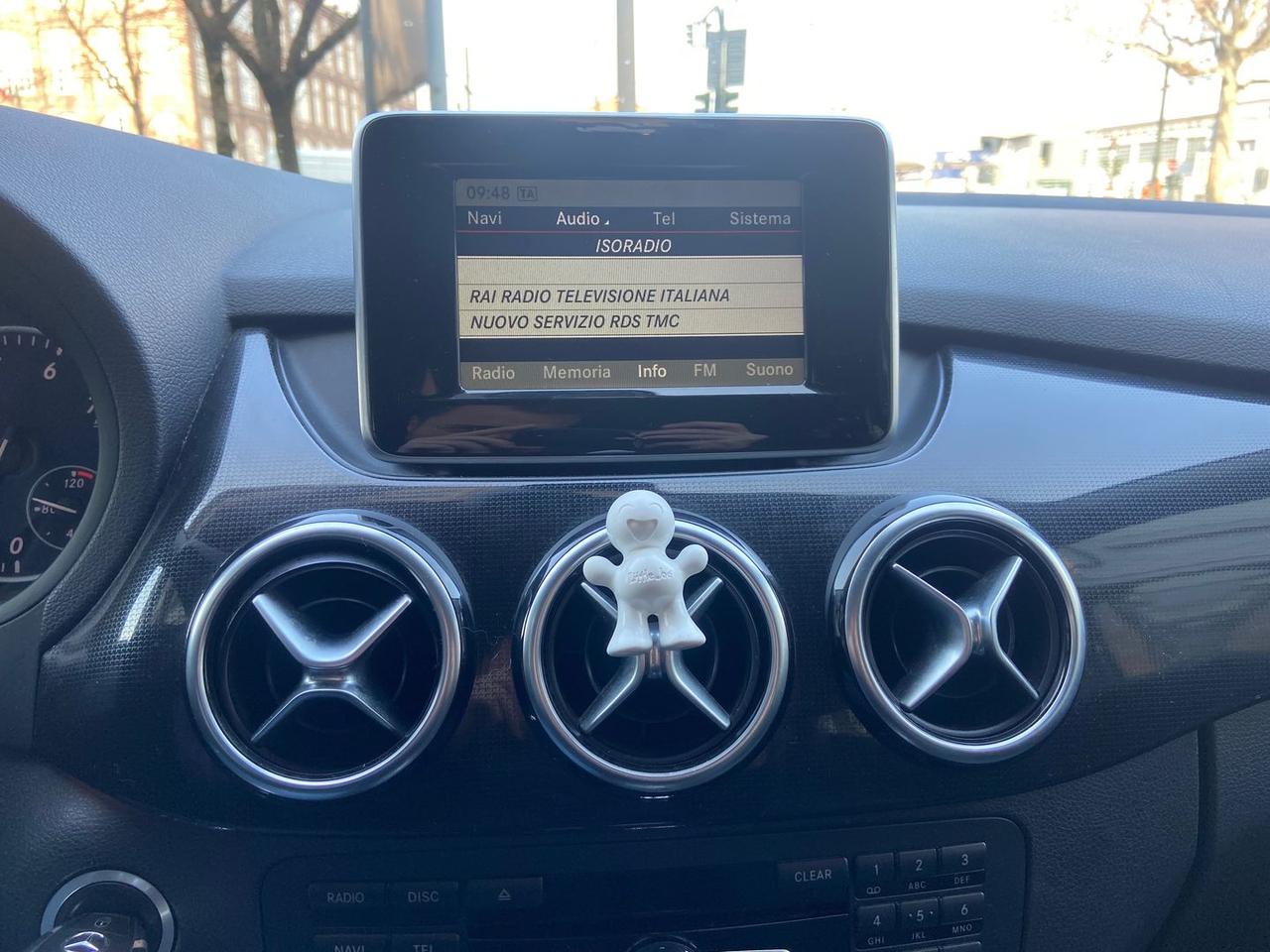 Mercedes-Benz B 180 Premium B 180 BlueEFFICI #9472