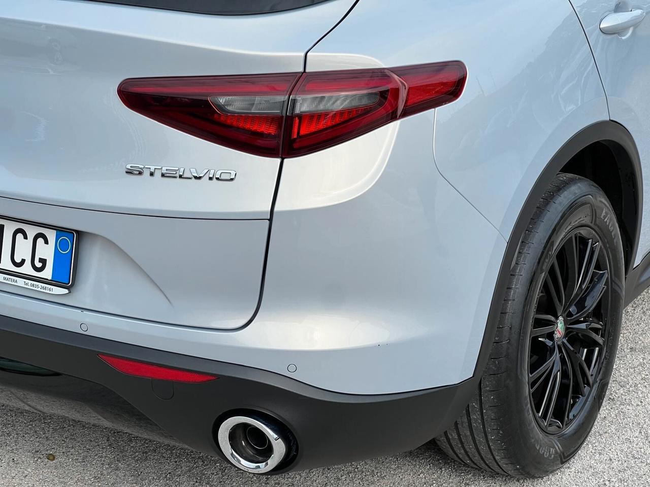 Alfa Romeo Stelvio 2.2 Turbodiesel 160 CV AT8 RWD Super Business