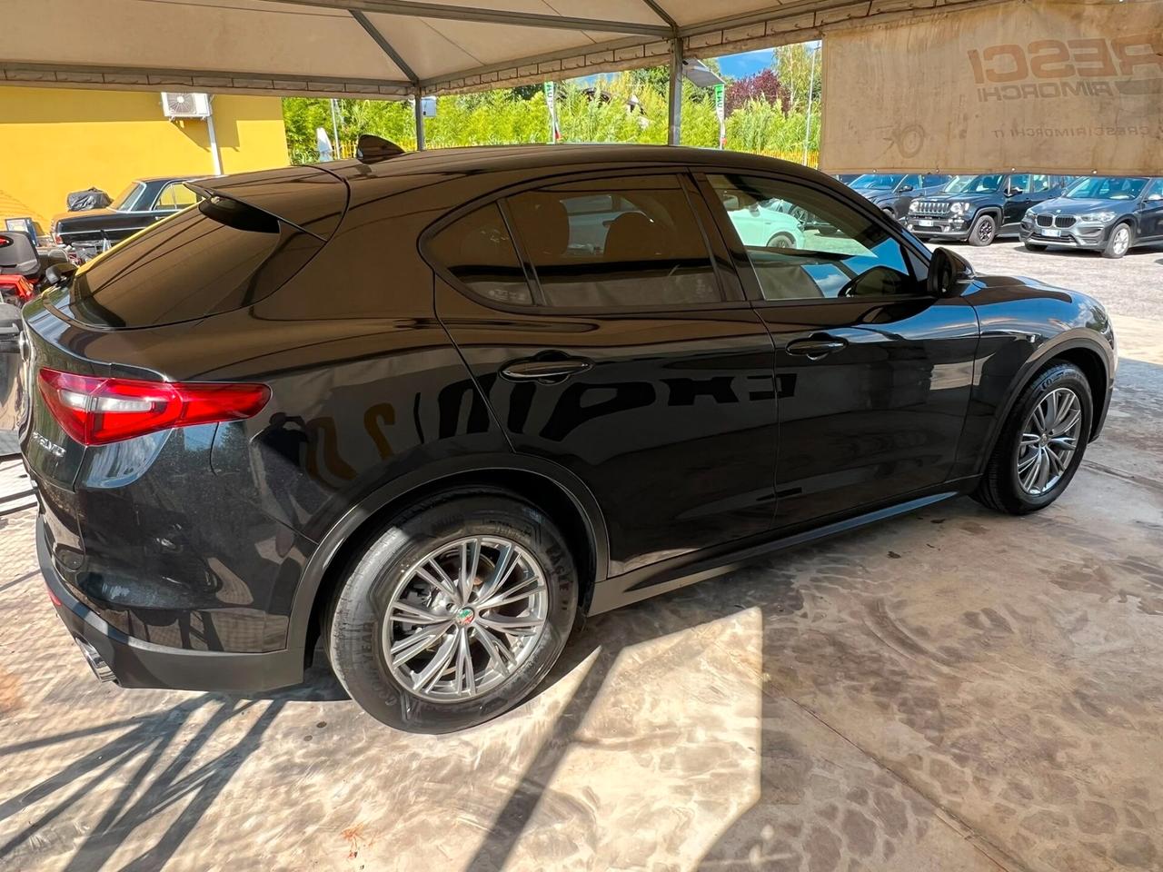 Alfa Romeo Stelvio 2.2 Turbodiesel 190 CV AT8 RWD Business