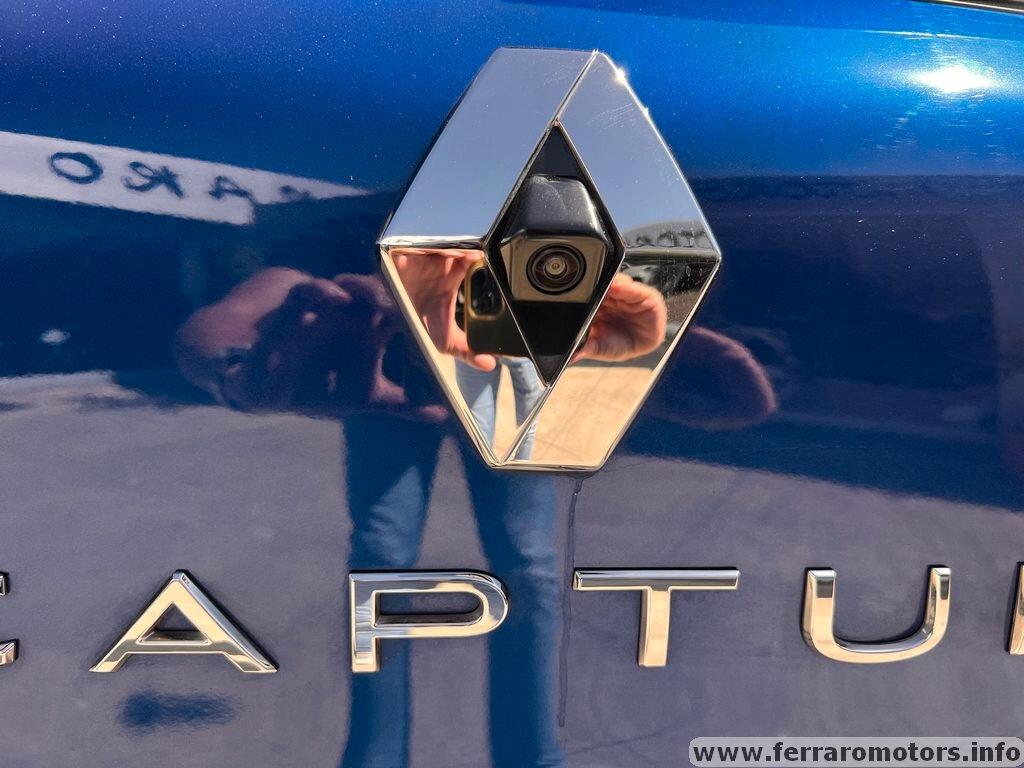 Renault Captur TCe 90 CV Techno solo 20.000km a 179 euro al mese