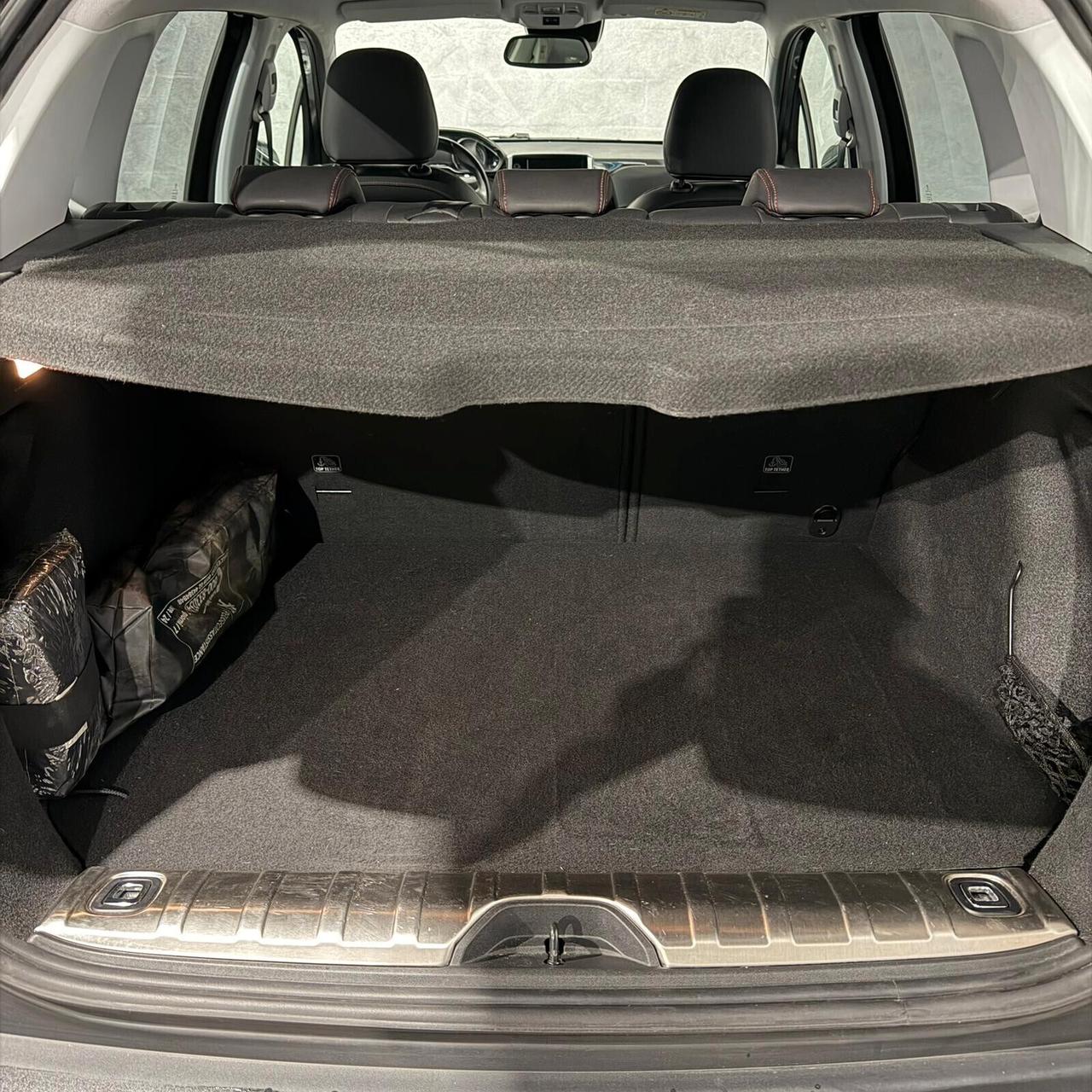 Peugeot 2008 1.2 BENZINA GT-LINE NEOPATENTATI+PELLE+RETROCAMERA