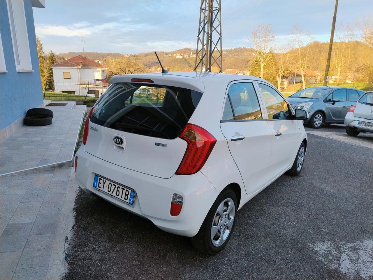 Kia Picanto 1.0 12V EcoGPL 5 porte Glam