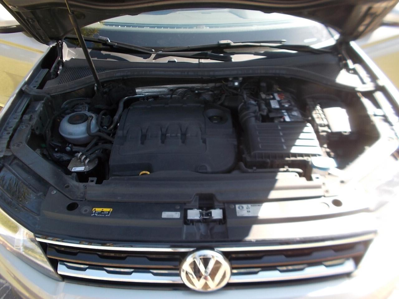 Volkswagen Tiguan 2.0 TDi DSG *FULL OPT* daVETRINA