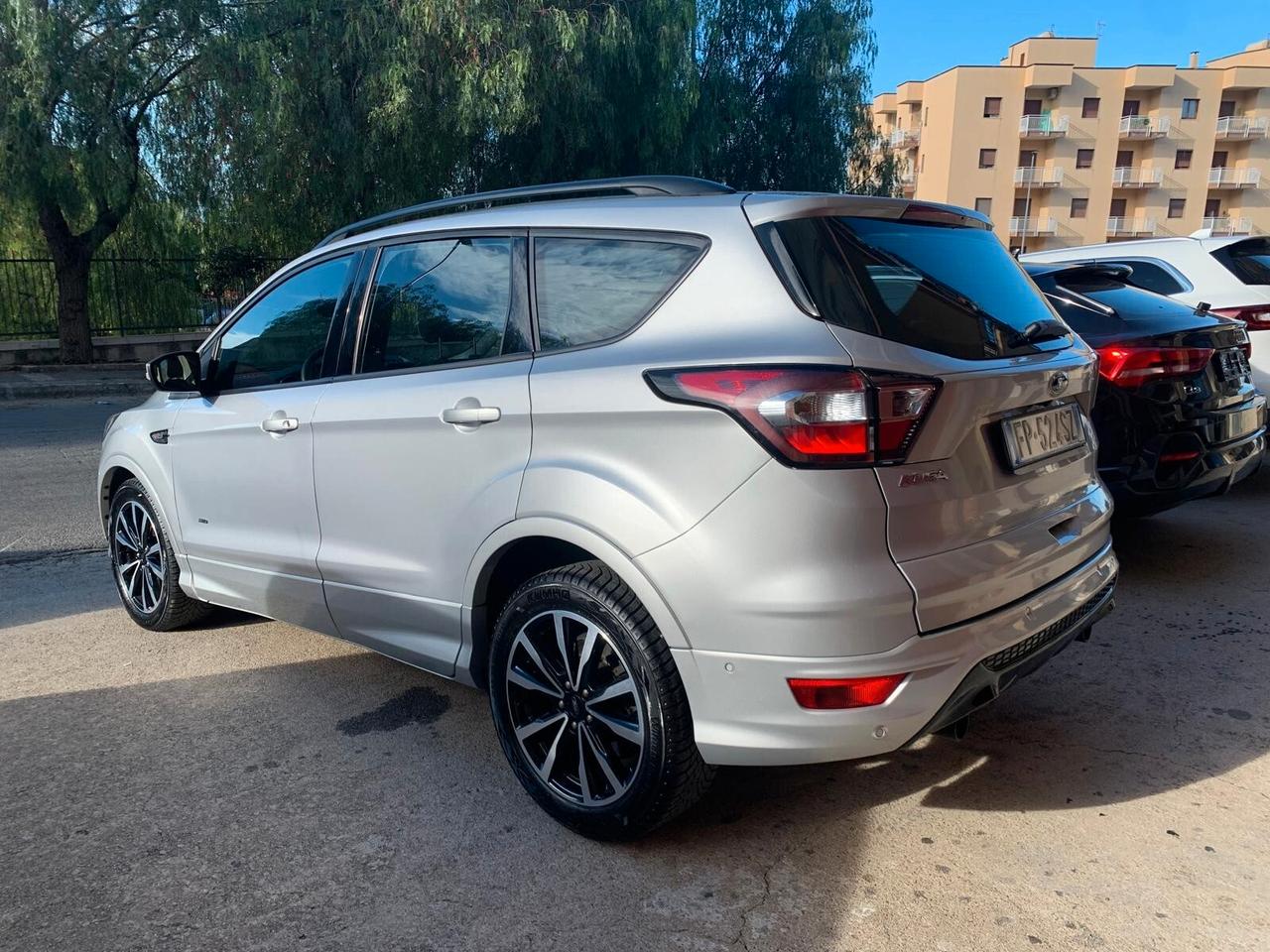 Ford Kuga 2.0 TDCI 4WD ST-Line - 2018