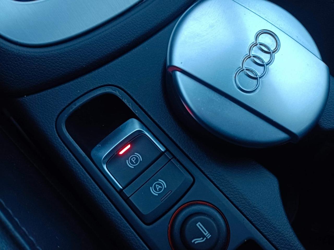 Audi Q3 2.0 TDI 150 CV quattro S tronic edition Sport