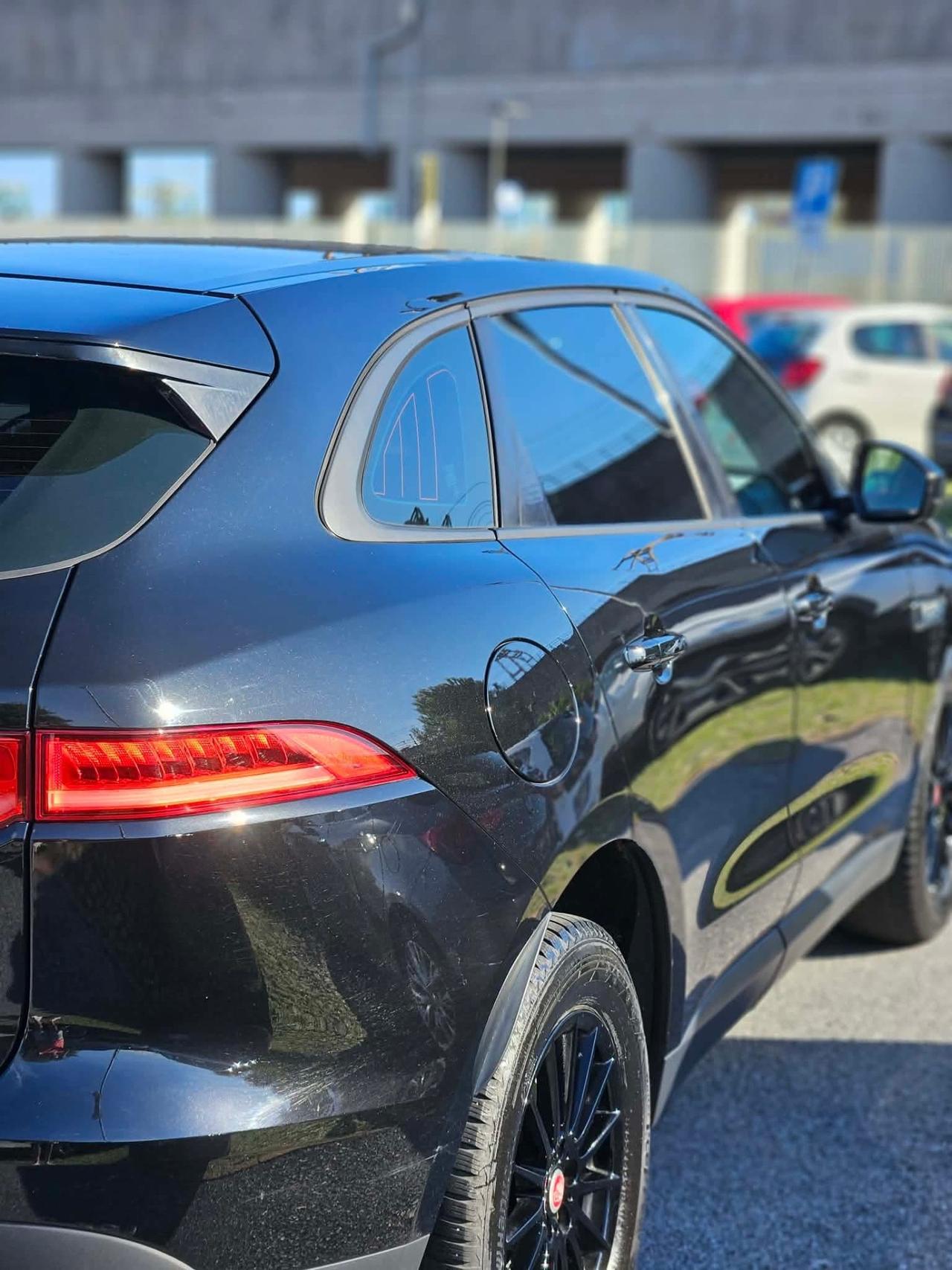 Jaguar F-Pace 2.0 D 180 CV AWD - 2017 euro6