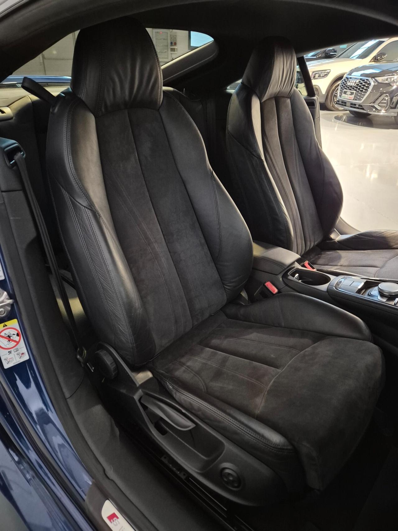 Audi TT S-line TFSI S-tronic 1.8cc 179cv Automatica