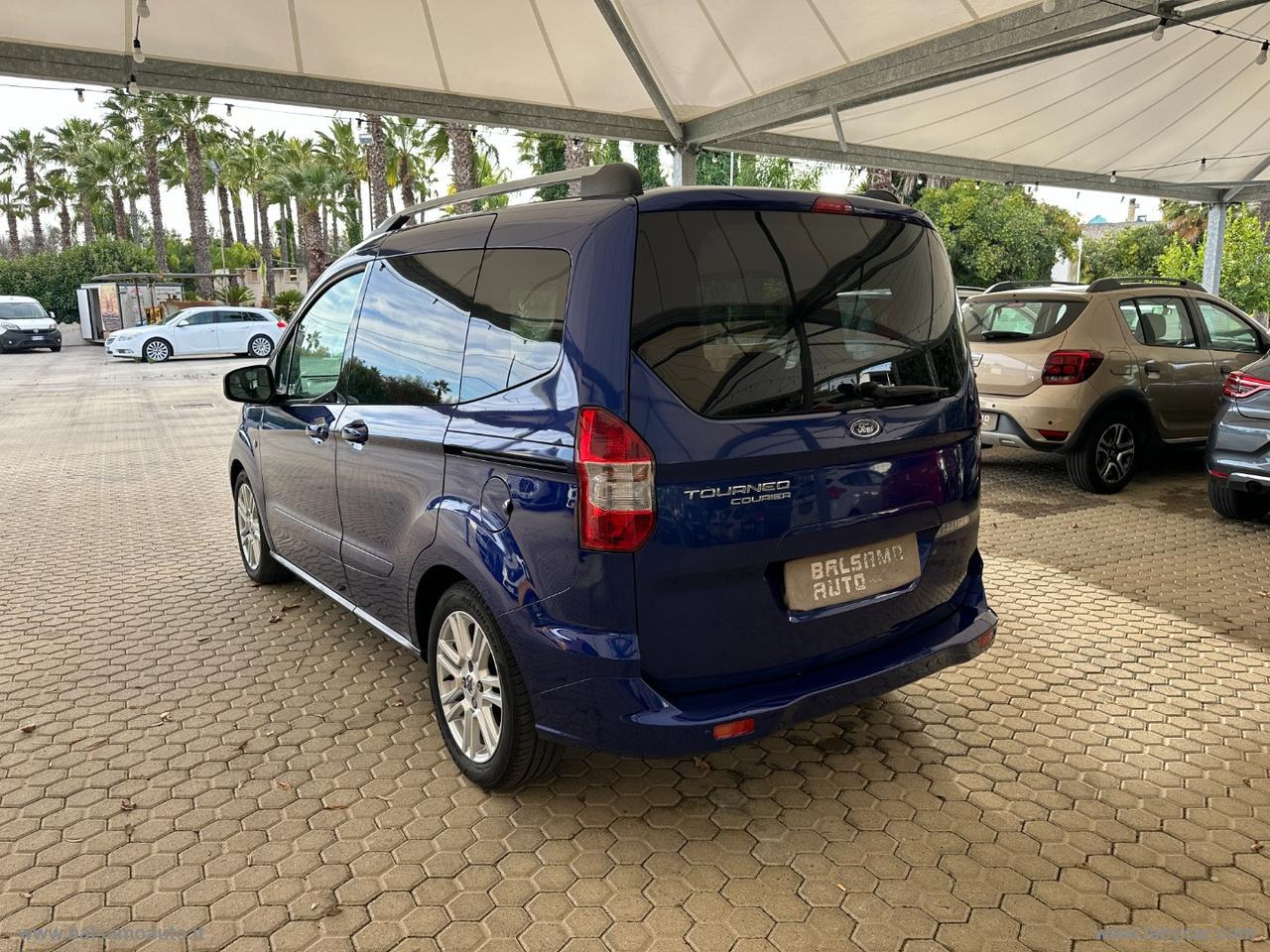 FORD Tourneo Courier 1.5 TDCI 75 CV Titanium