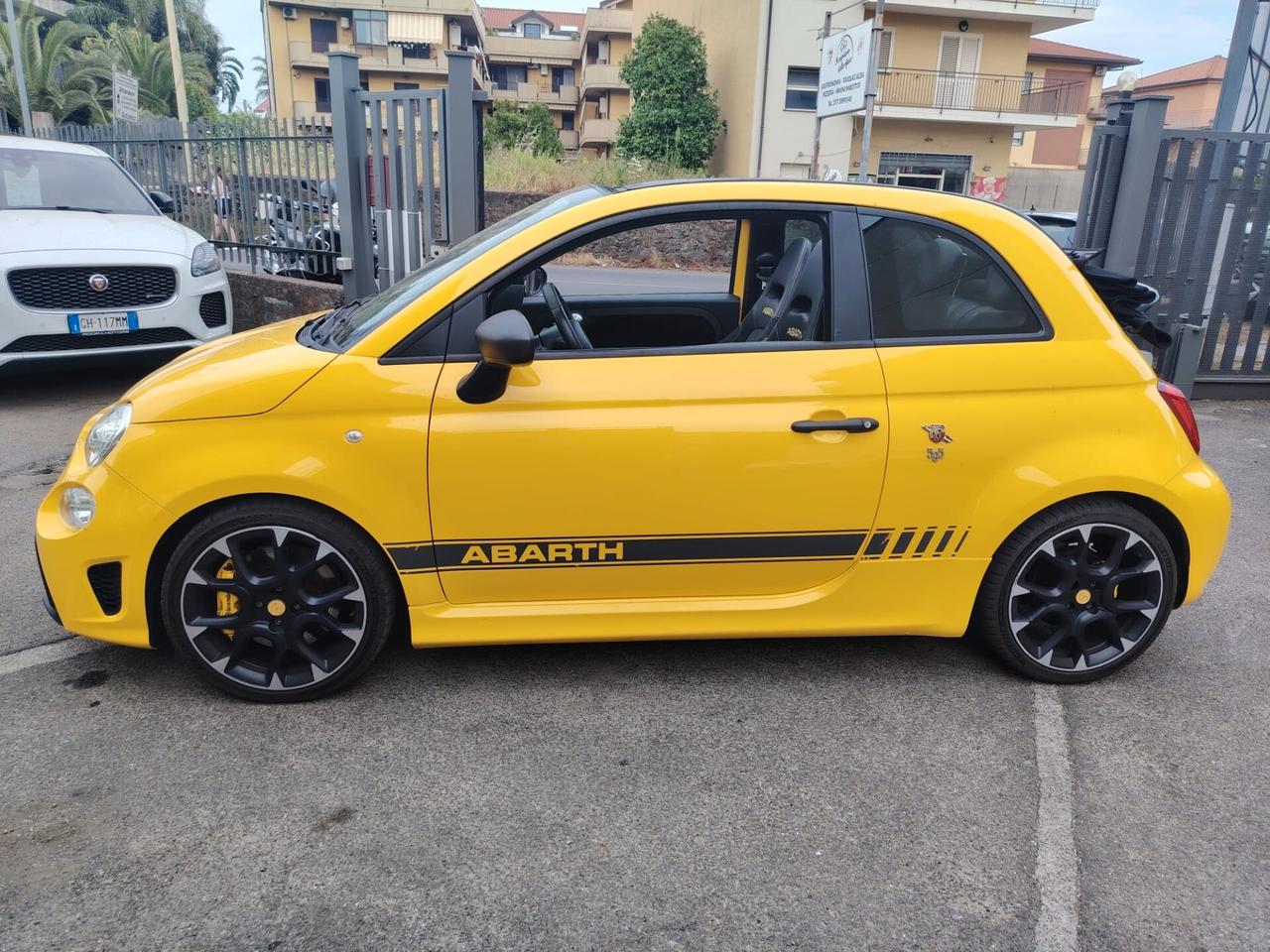 Abarth 595 C 1.4 Turbo T-Jet 180 CV Competizione