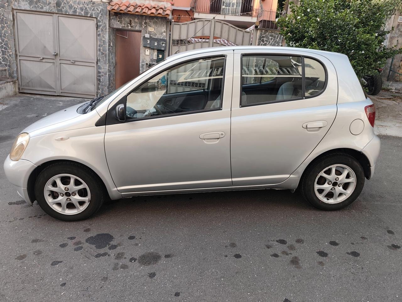Toyota Yaris SOLO 73.000 km