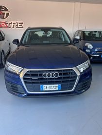 AUDI Q5 35 TDI S tronic Business