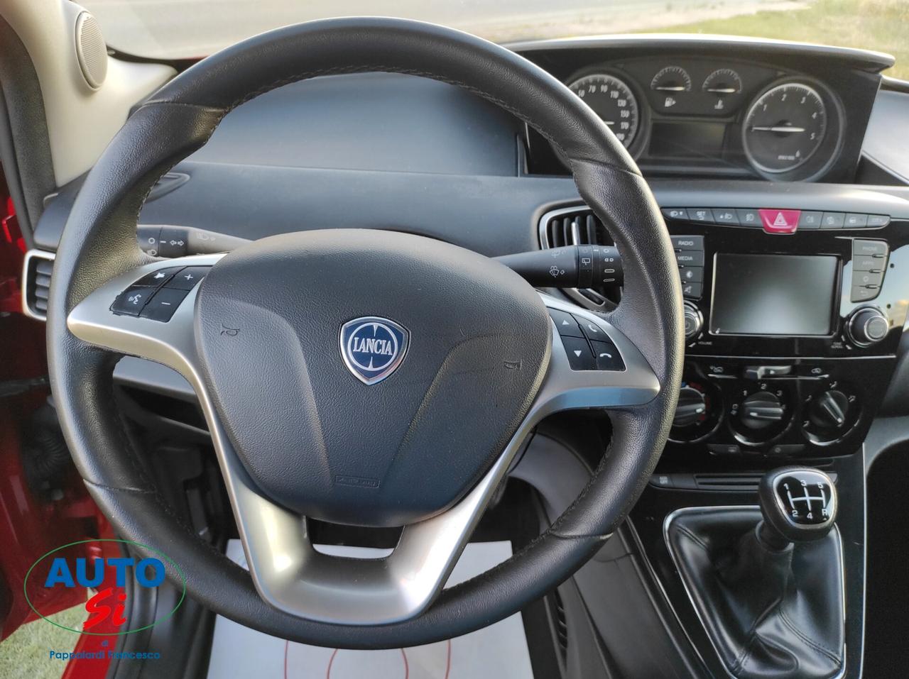 Lancia Ypsilon 1.3 Mjet - 95cv NEOPATENTATI